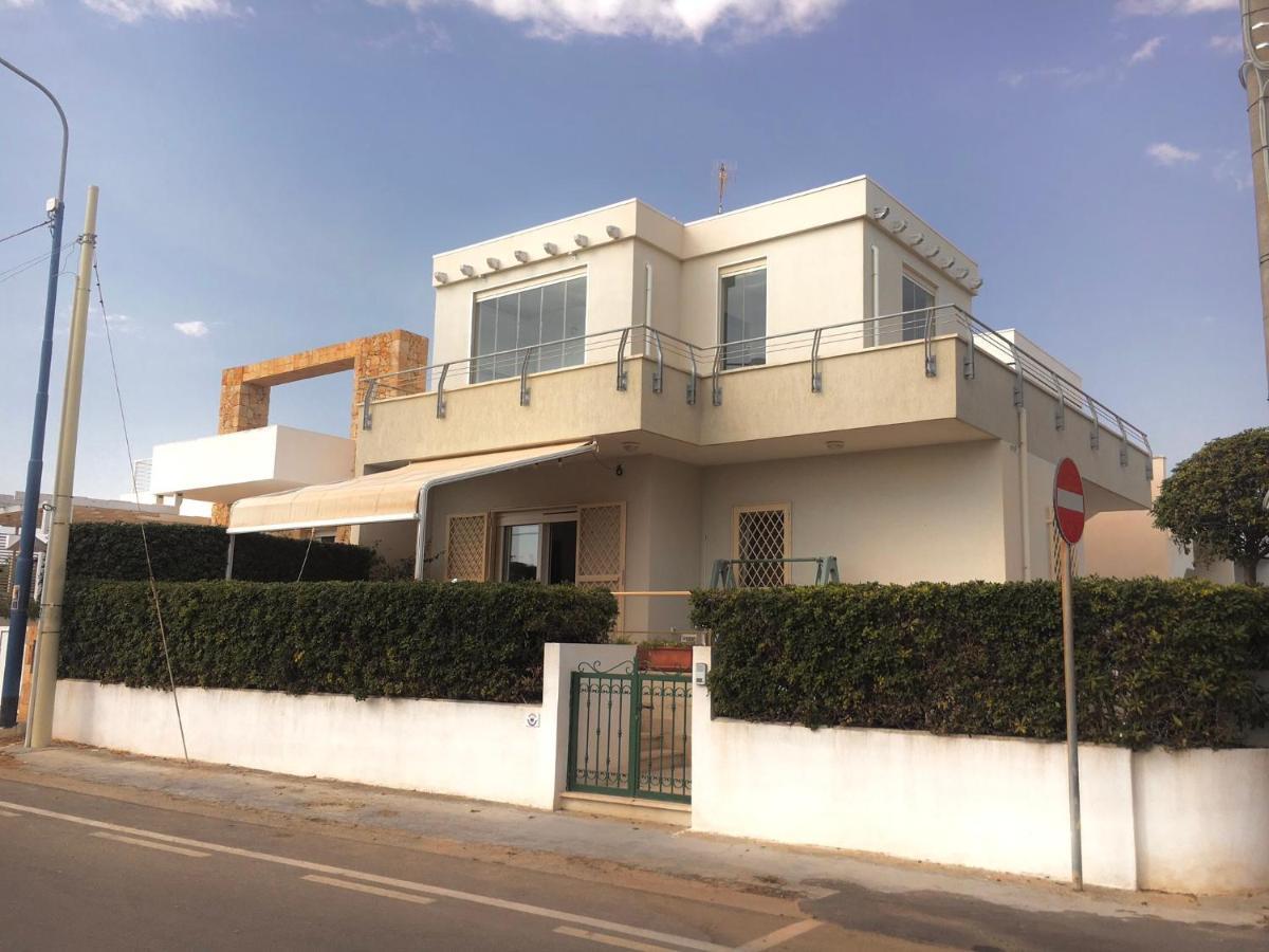 Villetta Frontemare Torre Suda Salento Exterior foto